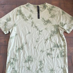 Lululemon tie-dye T-shirt